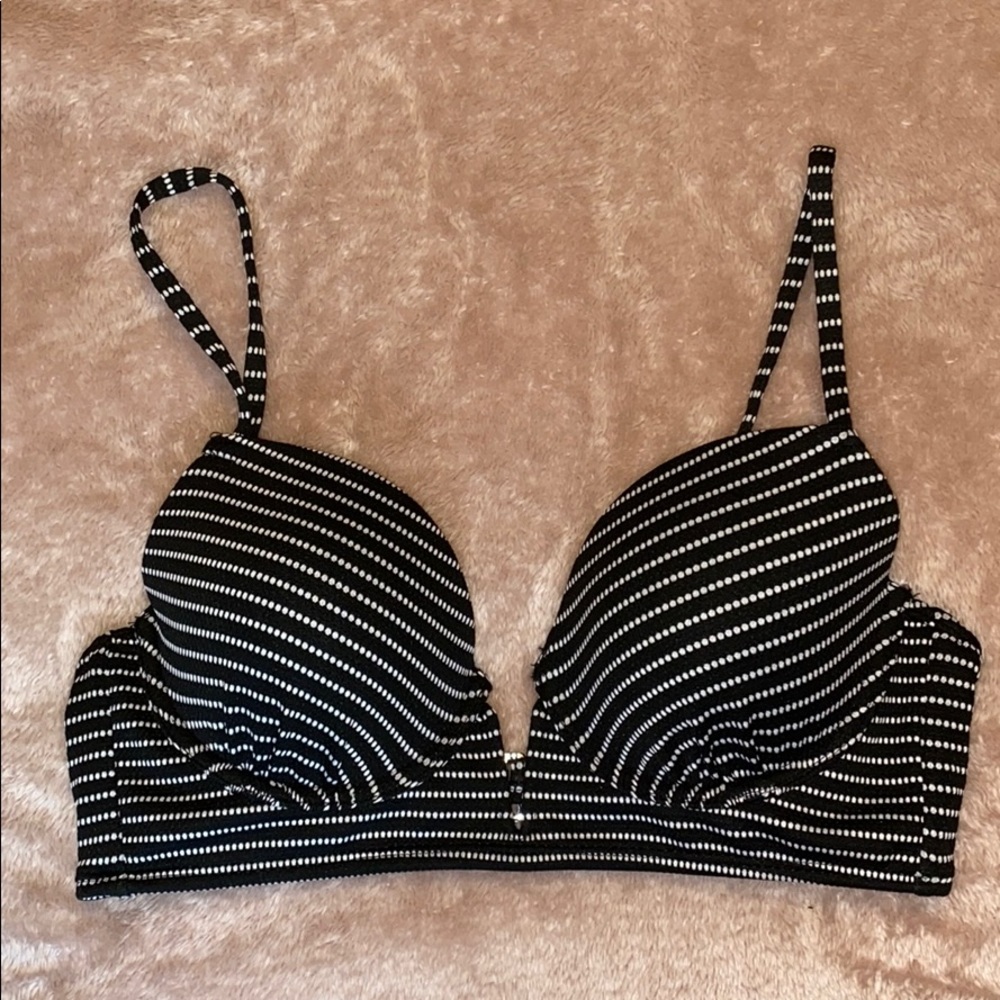 Black and White Stripped Bikini Top